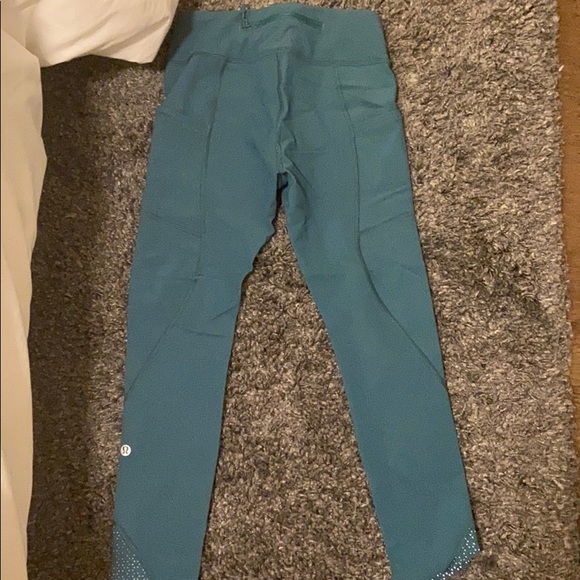 Lululemon blue leggings - Picture 2 of 3